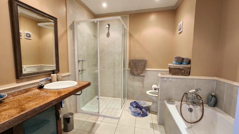 To Let 3 Bedroom Property for Rent in Pinnacle Point Golf Estate Western Cape